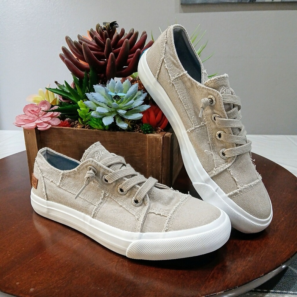 Blowfish Malibu Beige Canvas Sneakers